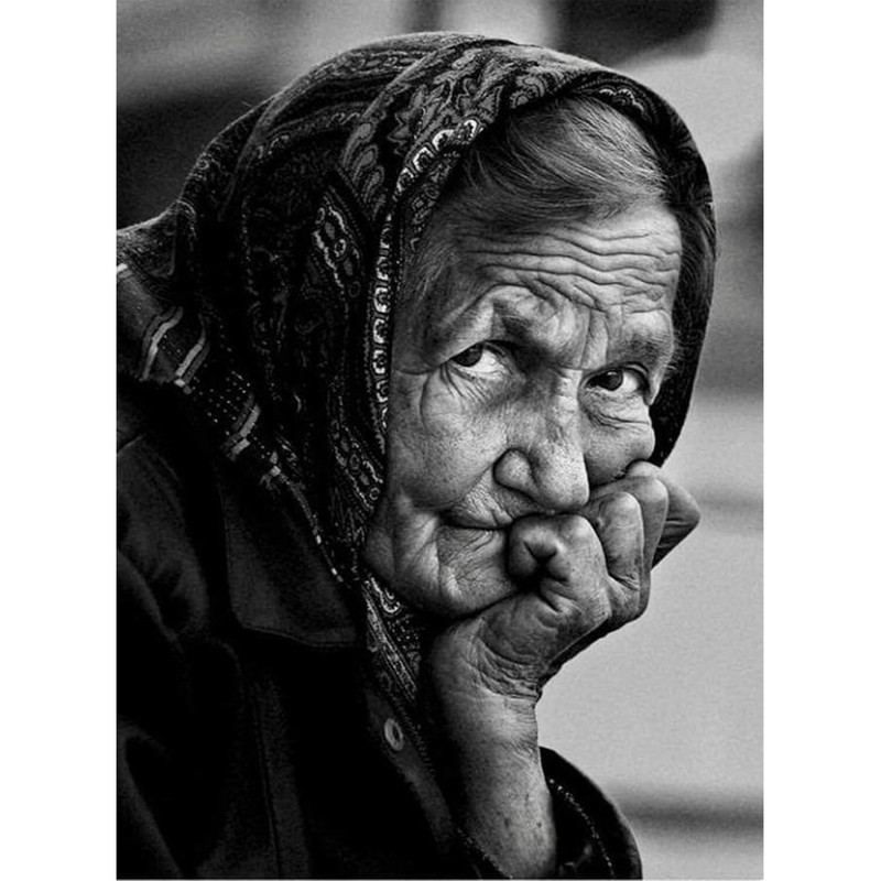 تابلو شاسی طرح پرتره پیرزن مدل T1048